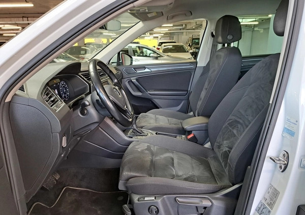 Volkswagen Tiguan cena 101900 przebieg: 130027, rok produkcji 2017 z Kraków małe 596